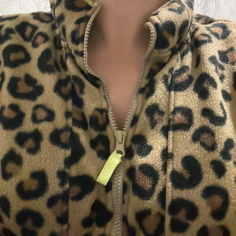 UO Polar Fleece Half-Zip Animal Print Sweatshirt - Picture 10 of 10